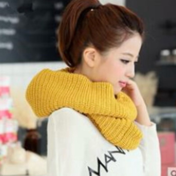 Scarves for sale! Could be bought individually or in bulk. - Picture 12 of 16